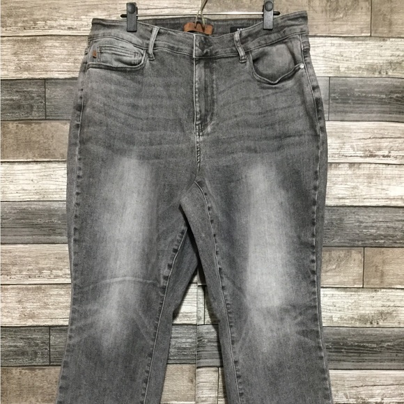Judy Blue Slim Fit Jeans Women’s 18W Gray Denim Stretch (Inseam 27.5) - Picture 6 of 12